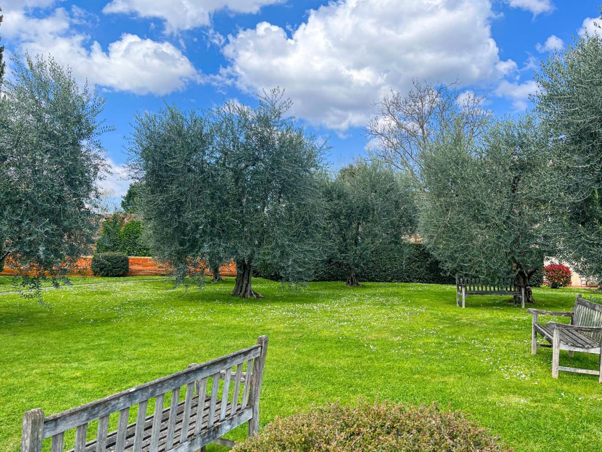 Paradise Convent Florencia